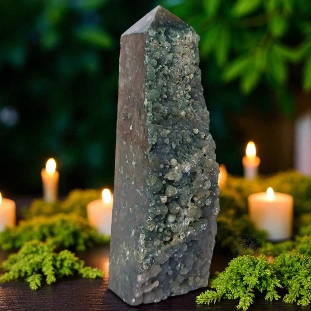ACHÁT HROZNOVÝ obelisk polosurový č.17 56,9g