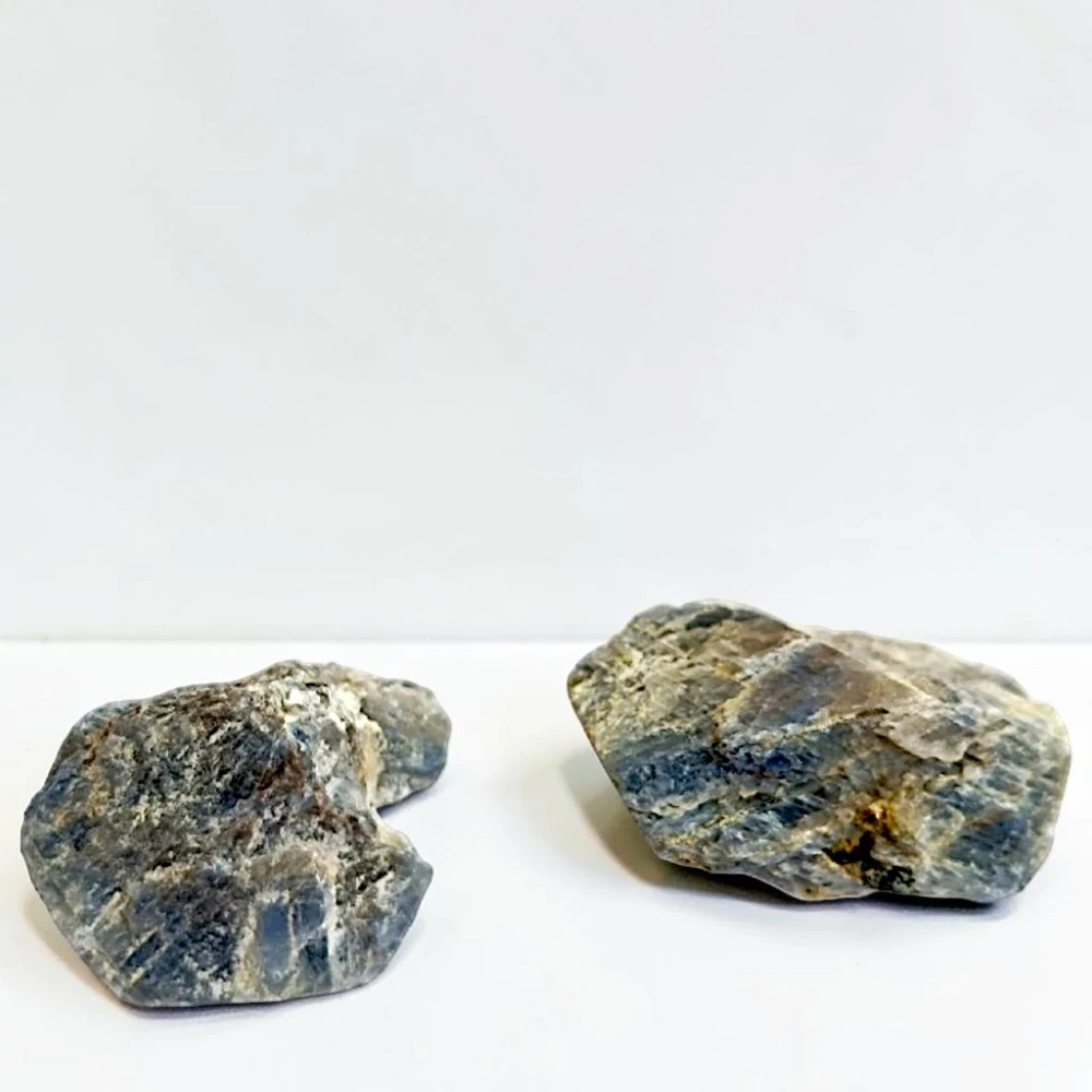 SAFÍR surový Tanzanie 9-20g