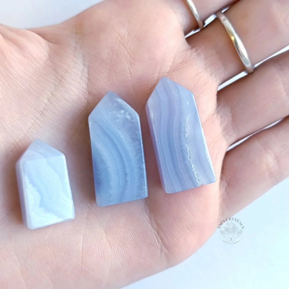 CHALCEDON  obelisk mini různé velikosti