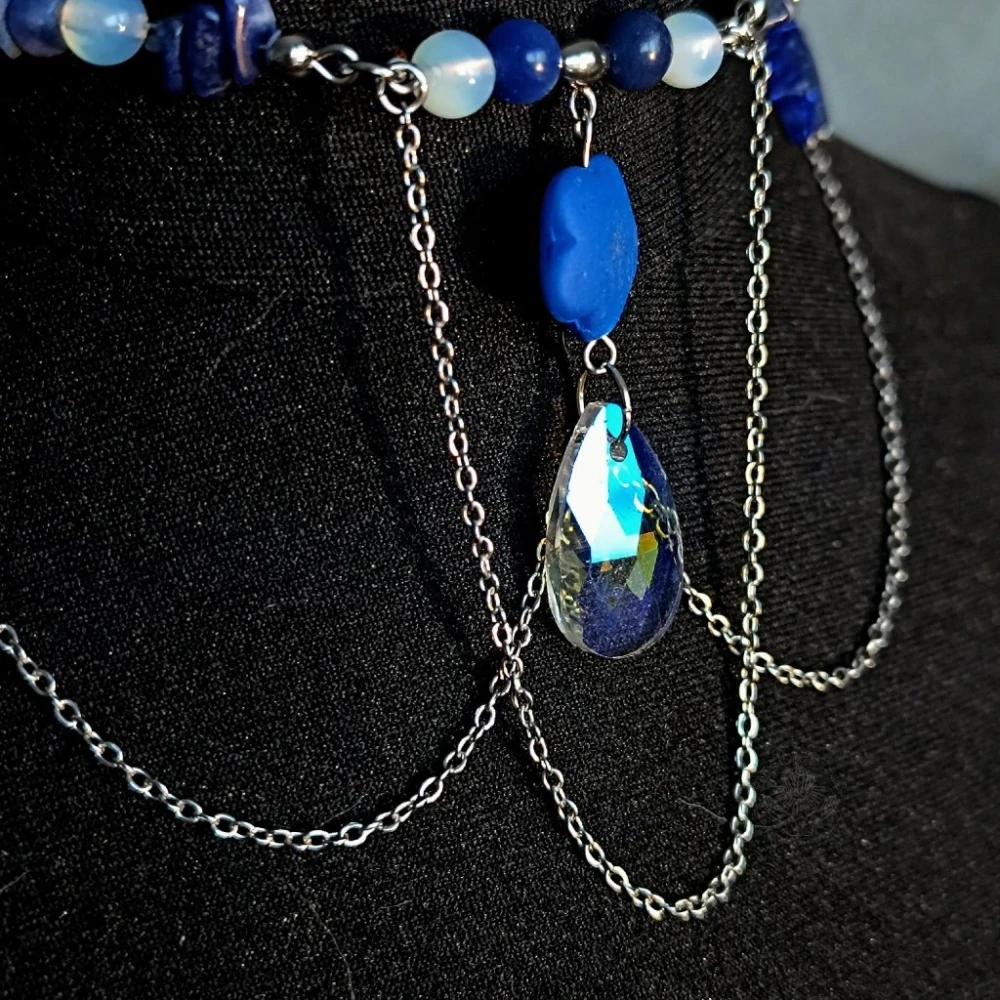 NÁHRDELNÍK "Whispers of Blue" Chirurgická ocel - Sodalit, Opalit