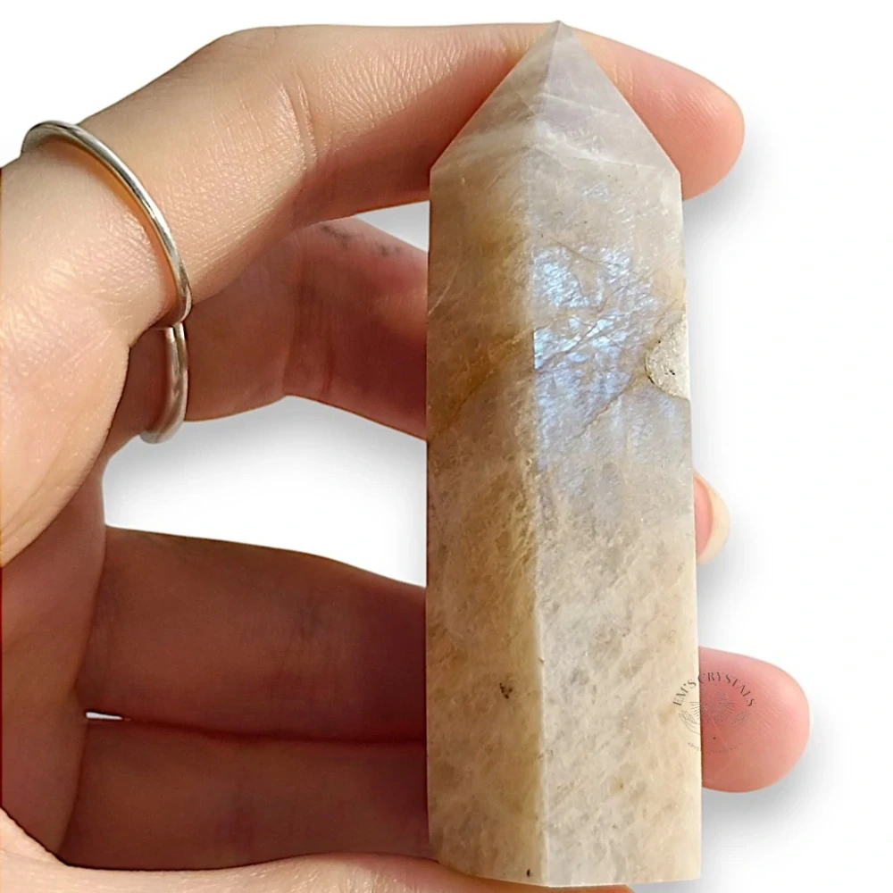 BROSKVOVÝ MĚSÍČNÍ KÁMEN obelisk č.5. 63,1g