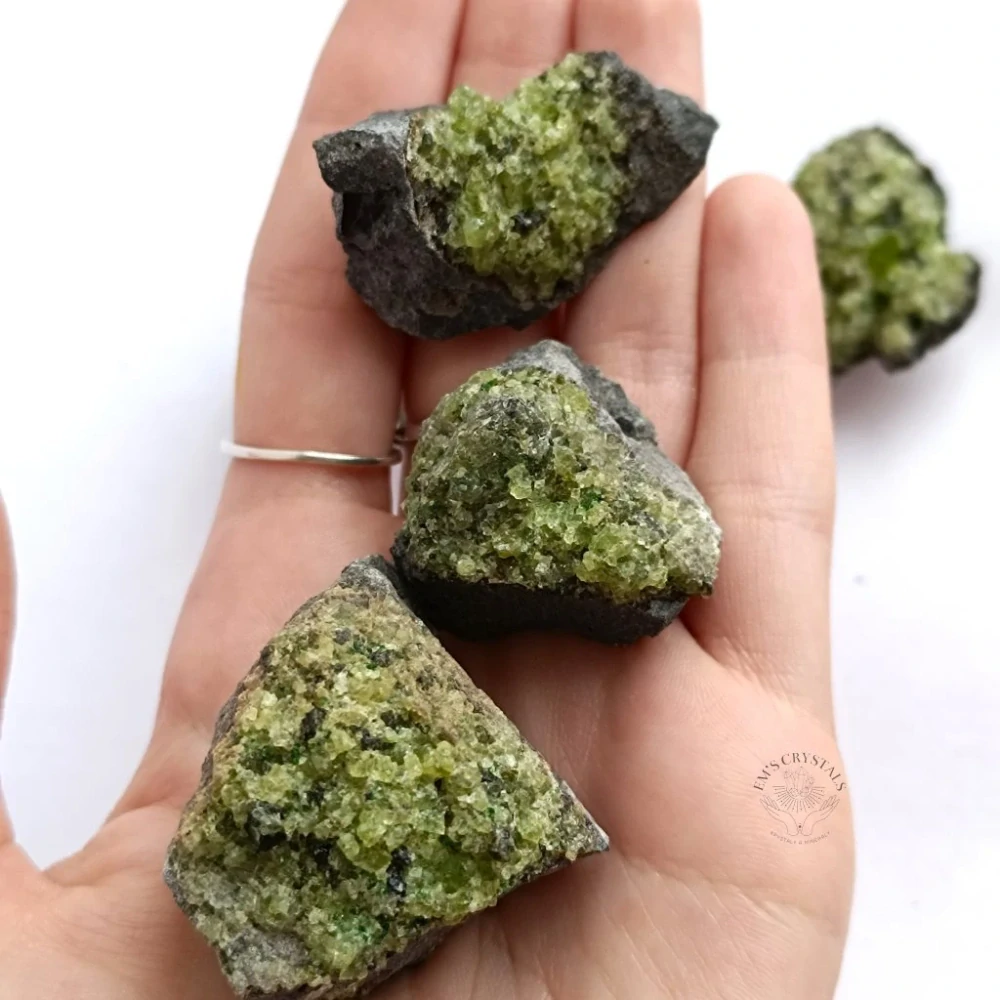OLIVÍN (Peridot) surový Arizona