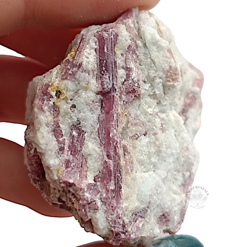 TURMALÍN RŮŽOVÝ (Rubelit) surový 40-50g, cca 4cm