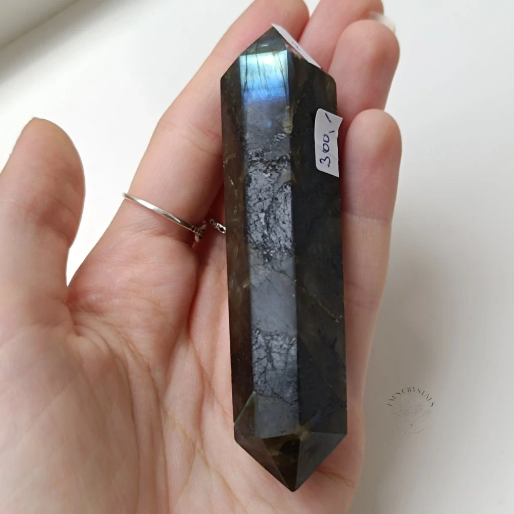 LABRADORIT dvojitý hrot č.8 84,7g