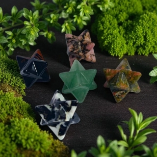 Merkaba 1,5cm - různé druhy